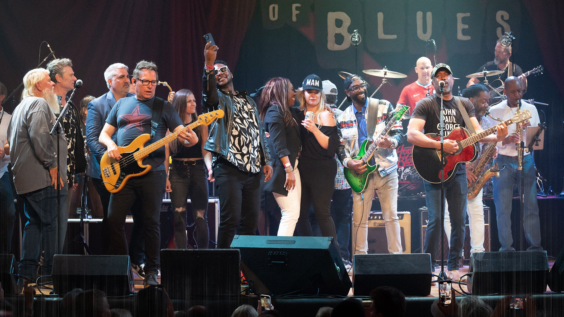 Monday After the Masters concert with Hootie and the Blowfish